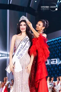 Meet Chelsea Fernandez: The Stunning Miss Cosmo 2025 Runner-up Sharing Her Glamorous Journey from Vietnam Back to the Philippines - image 8