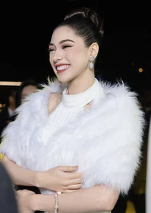 Meet Chelsea Fernandez: The Stunning Miss Cosmo 2025 Runner-up Sharing Her Glamorous Journey from Vietnam Back to the Philippines - image 2