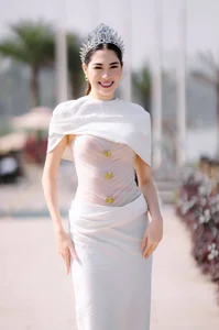 Meet Chelsea Fernandez: The Stunning Miss Cosmo 2025 Runner-up Sharing Her Glamorous Journey from Vietnam Back to the Philippines - image 7