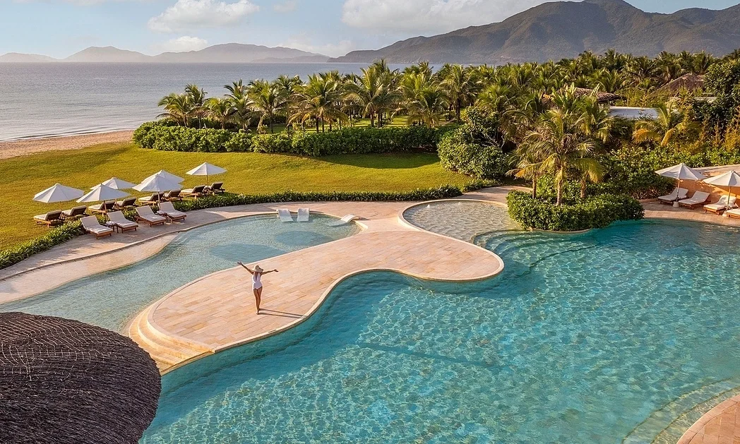 Top 10 Most Popular Luxury Resorts for Premium Holiday Getaways and Relaxation