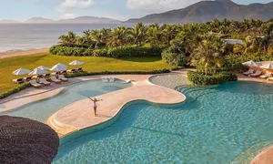 Top 10 Most Popular Luxury Resorts for Premium Holiday Getaways and Relaxation - image 0