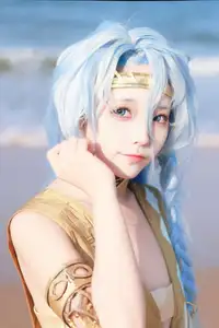 Coser G44 Won't Get Hurt Shines as Reverse: 1999 Character 37 on a Sunny Beach - image 3