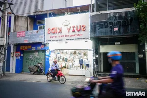 The Cost of Turning Away Customers: Fashion Chain Owner Regrets Pivot After Massive Monthly Losses - image 5
