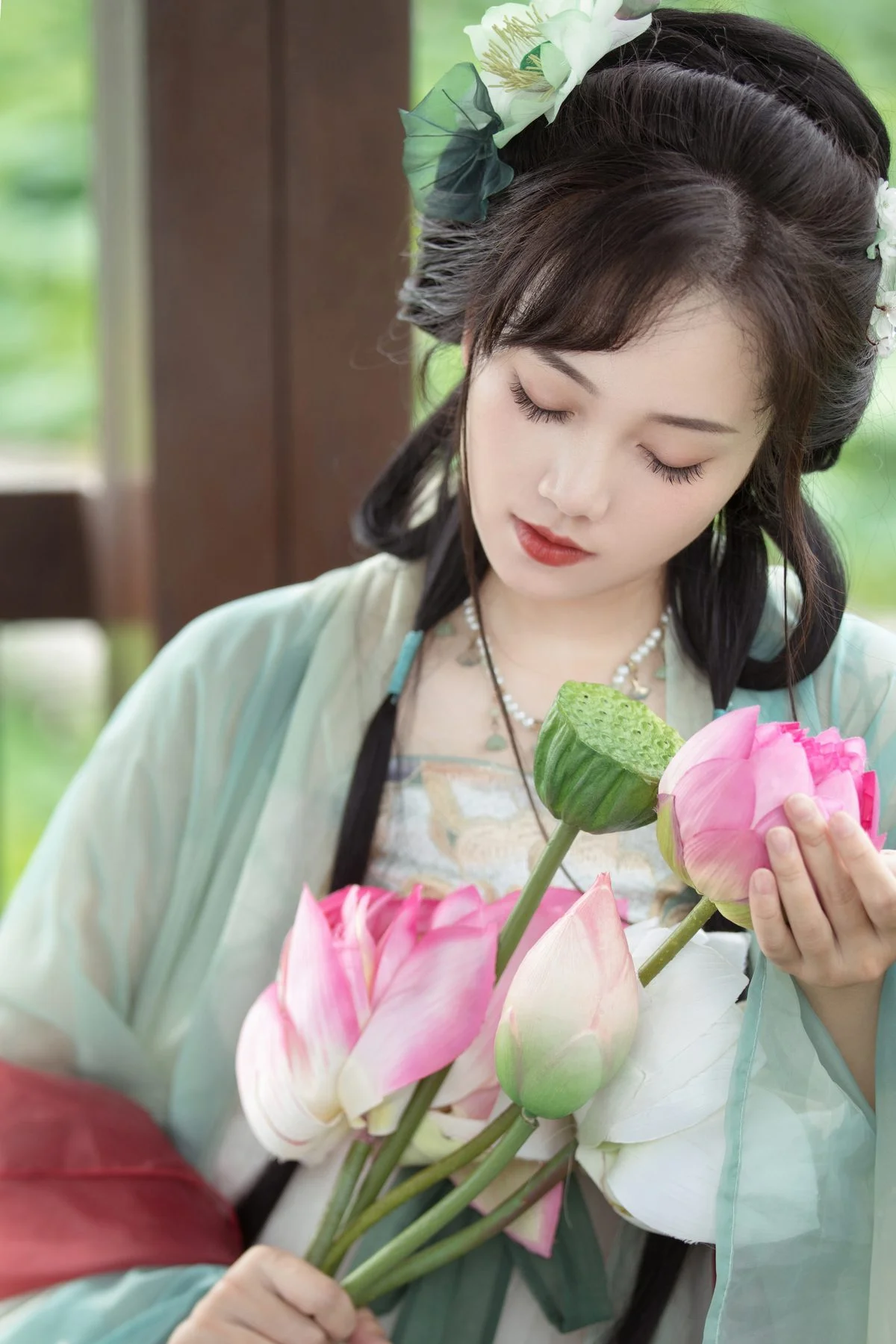 Art Language Vol.4783 featuring Qiu Da Da - Elegant Portrait Photography Gallery