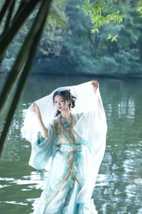 The Beauty of Jian Jia: YITUYU Art Language Featuring Er Liang Feng Yue - image 7