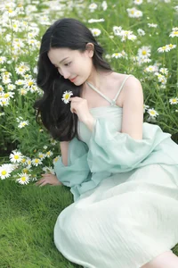 YiTuYu Art Language Vol.7001: Exquisite Visual Artistry with Model Jing Zi Jinns - image 32