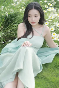 YiTuYu Art Language Vol.7001: Exquisite Visual Artistry with Model Jing Zi Jinns - image 13