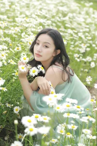 YiTuYu Art Language Vol.7001: Exquisite Visual Artistry with Model Jing Zi Jinns - image 33