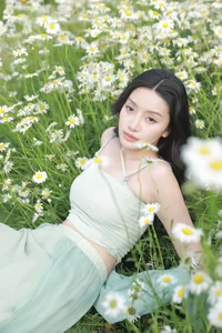 YiTuYu Art Language Vol.7001: Exquisite Visual Artistry with Model Jing Zi Jinns - image 27