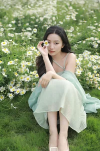 YiTuYu Art Language Vol.7001: Exquisite Visual Artistry with Model Jing Zi Jinns - image 4
