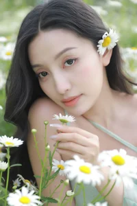 YiTuYu Art Language Vol.7001: Exquisite Visual Artistry with Model Jing Zi Jinns - image 29