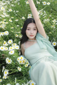 YiTuYu Art Language Vol.7001: Exquisite Visual Artistry with Model Jing Zi Jinns - image 21