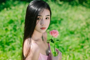 Contemporary Art Photography: YiTuYu Art Language Vol.4507 Yi Yu He Bao Dan Collection - image 3
