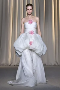 Elegance Unveiled: The Most Stunning Luxury Gowns and Haute Couture Masterpieces from Paris Fashion Week - image 0