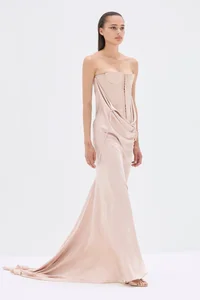 Elegance Unveiled: The Most Stunning Luxury Gowns and Haute Couture Masterpieces from Paris Fashion Week - image 5