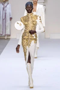 Elegance Unveiled: The Most Stunning Luxury Gowns and Haute Couture Masterpieces from Paris Fashion Week - image 7