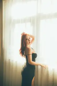 SOYOUNG In The Hotel: Discover Her Alluring Beauty and Emotion (59P) - image 2