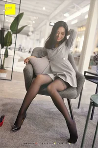Professional Elegance: Exploring the IESS 255 Collection Featuring Manager Qiu - image 82