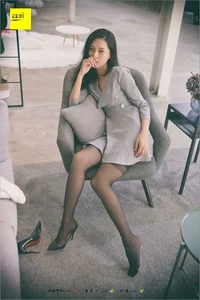 Professional Elegance: Exploring the IESS 255 Collection Featuring Manager Qiu - image 13