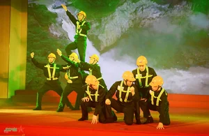 Dong Bac Corporation Hosts Vibrant Mass Arts Festival Celebrating Worker Community - image 6