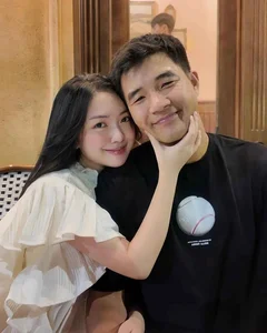 The Post-Partum Glow: Mai Ha Trang, Wife of Ha Duc Chinh, Shines with Beauty - image 5