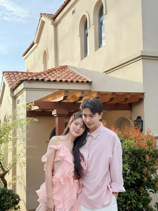 Modern Love Stories: Vietnamese Female Celebrities Finding Happiness in Meaningful Age-Gap Relationships