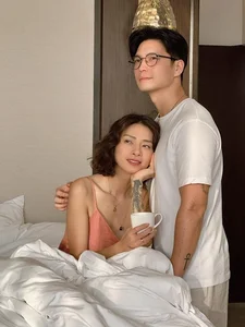 Modern Love Stories: Vietnamese Female Celebrities Finding Happiness in Meaningful Age-Gap Relationships - image 1