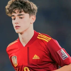 Iconic Handsome Footballers of World Cup 2022: Reliving the Viral Heartthrobs - image 4
