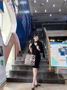 Pham Ngan Anh: Stylish Lecturer Captivates With Special Campus Rules - image 9