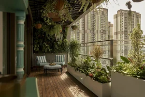 Luxury Tropical Balcony Design: A $28,000 Green Oasis in a Ho Chi Minh City High-Rise - image 0
