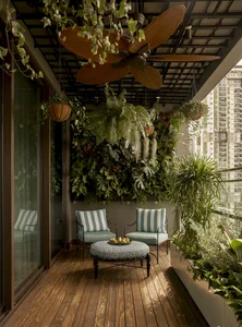 Luxury Tropical Balcony Design: A $28,000 Green Oasis in a Ho Chi Minh City High-Rise - image 2