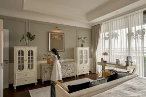 Luxury Tropical Balcony Design: A $28,000 Green Oasis in a Ho Chi Minh City High-Rise - image 11