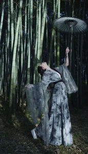 Exploring Visual Narratives in YiTuYu Art Language Vol.7174 with Zang Yi Tong - image 11