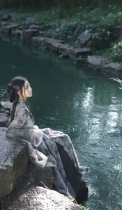 Exploring Visual Narratives in YiTuYu Art Language Vol.7174 with Zang Yi Tong - image 1