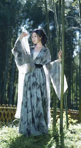 Exploring Visual Narratives in YiTuYu Art Language Vol.7174 with Zang Yi Tong - image 27