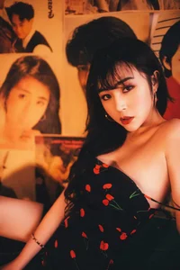 Stunning Visuals in YiTuYu Art Language Vol.6046 Featuring Kure Suo Wei - image 7
