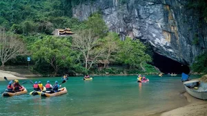 Quảng Bình Travel Guide: 4 Stunning Spots Every Youth Should Visit - image 6