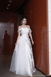 Pure Elegance: Liu Ting Ting in XiuRen No.10814 Collection - image 19