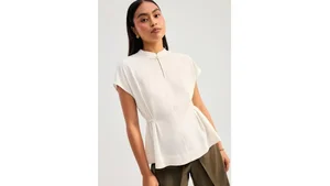Modern Cheongsam & Qipao Fashion: Where to Shop Versatile Lunar New Year Outfits in Singapore for a Chic, Contemporary Look - image 5