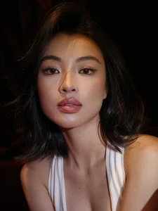 Radiant Beauty: Vietnamese Actress Lan Thy Celebrates Romantic Engagement to Her Conductor Boyfriend After Two Years of Love - image 9