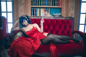 Stunning Taihou Cosplay by Yi Miao Jun: Exclusive Azur Lane Racing Queen Collection (56P) - High-Quality Anime Photography - image 12