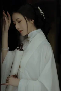 Captivating Visuals in YiTuYu Art Language Vol.5121 with Yan Ru Yu - image 4