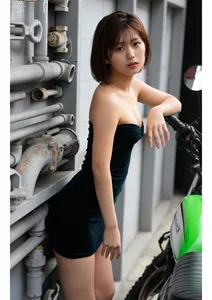Captivating Portraits of Ruka Kitano: Explore the Digital Limited Edition Photo Book "Look This Way" (74P) by Wani Books - image 12