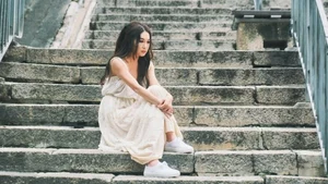 Gigi Lai at 53: The Timeless Beauty of the Hong Kong Cinema Icon and Her Inspiring Lifestyle - image 12