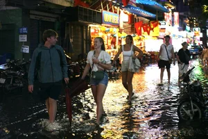 Rain or Shine: Ho Chi Minh City's Vibrant Weekend Spirit - image 8