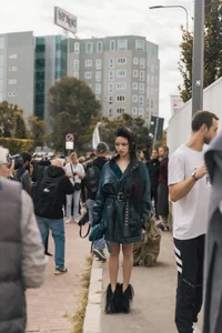 Chau Bui at International Fashion Week: Edgy Style and the Reality of Influencer Life - image 8