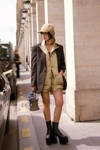 Chau Bui at International Fashion Week: Edgy Style and the Reality of Influencer Life - image 7