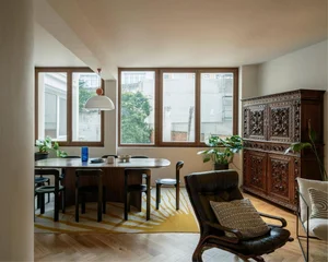 Warm 160m2 apartment for a young family transformed from a rigid office - image 16