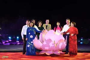 Exploring the Unique Cultural Highlights of the Hanoi Lotus Festival 2024 - image 4
