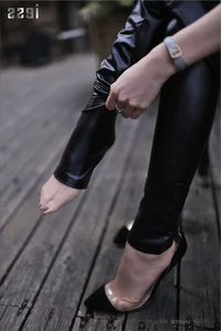 Stunning Goddess Aura: IESS Silk Feet Fashion and Artistic Photography Series - image 8